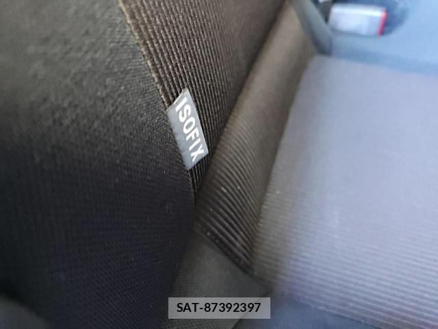 Toyota AQUA 2016-12 6988487-23