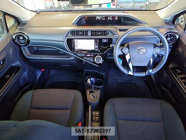 Toyota AQUA 2016-12 6988487-2