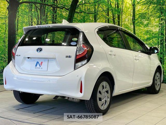 Toyota AQUA 2020-09 6988621-16