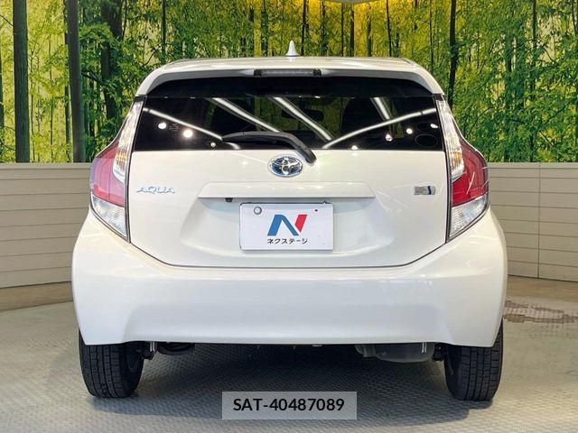 Toyota AQUA 2015-12 6988623-14
