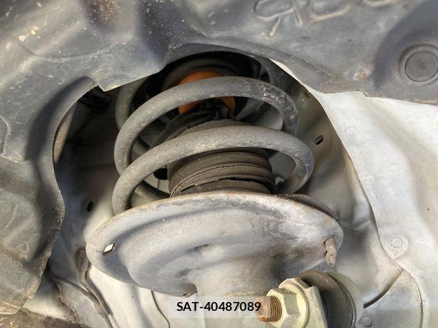 Toyota AQUA 2015-12 6988623-19