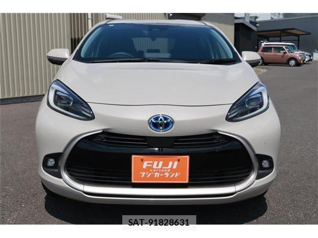 Toyota AQUA 2025-06 6988394-15
