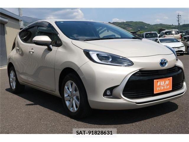 Toyota AQUA 2025-06 6988394-17
