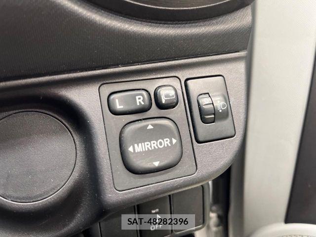 Toyota AQUA 2012-10 6988785-6