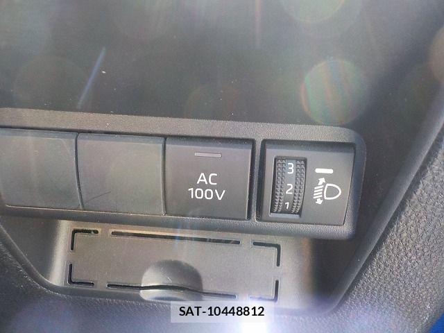 Toyota AQUA 2022-10 6988618-22