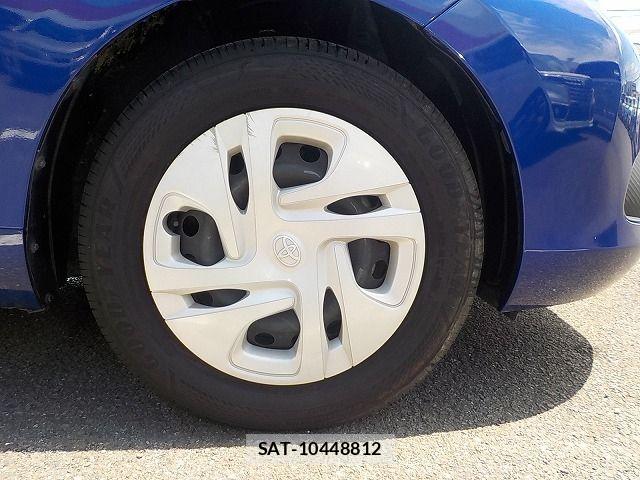 Toyota AQUA 2022-10 6988618-27