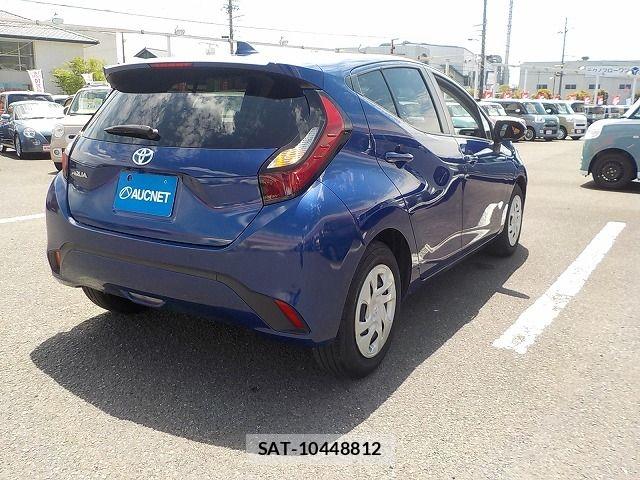 Toyota AQUA 2022-10 6988618-5