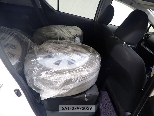 Toyota AQUA 2021-05 7020007-22