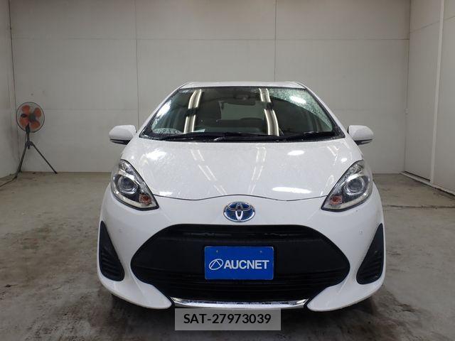 Toyota AQUA 2021-05 7020007-5