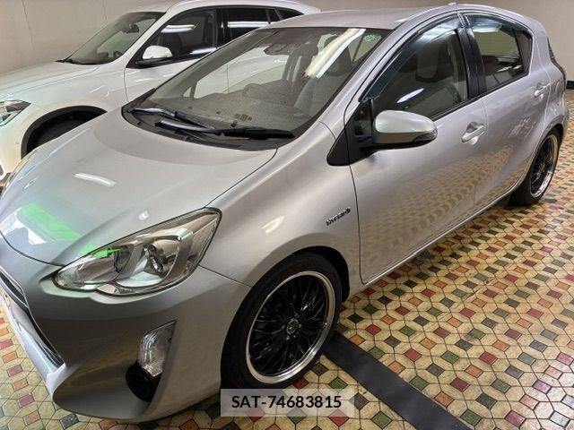 Toyota AQUA 2017-04 7020012-1