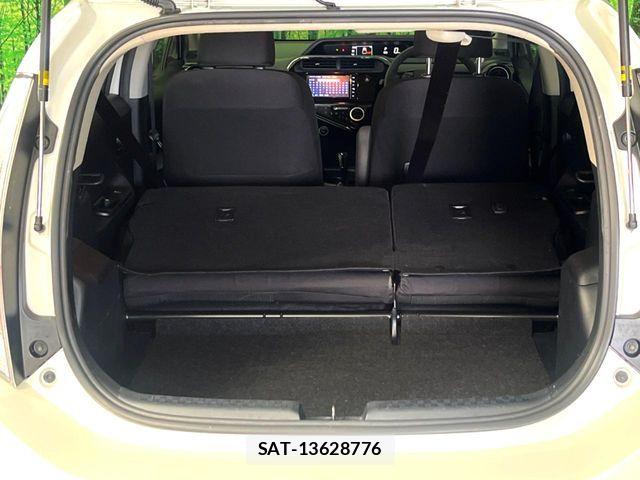 Toyota AQUA 2019-03 7020010-12