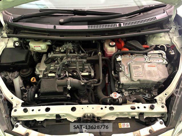 Toyota AQUA 2019-03 7020010-17