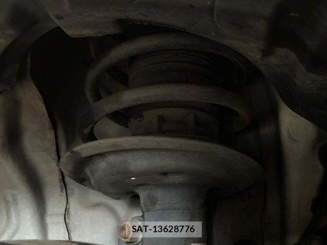 Toyota AQUA 2019-03 7020010-19