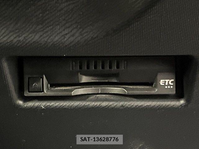 Toyota AQUA 2019-03 7020010-5
