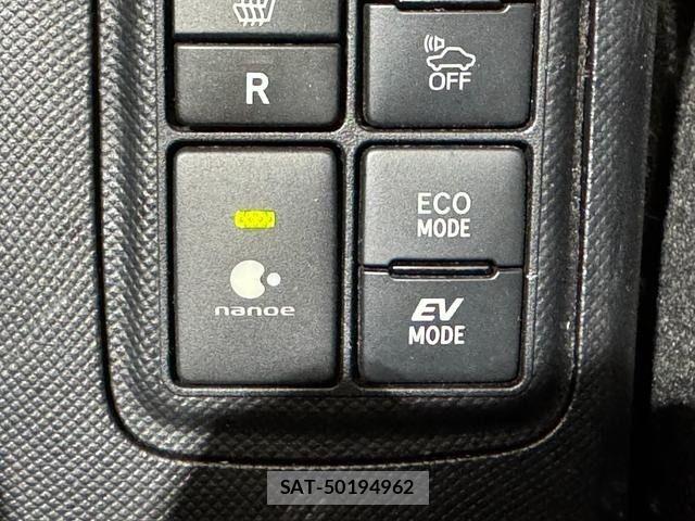 Toyota AQUA 2018-03 7057411-23