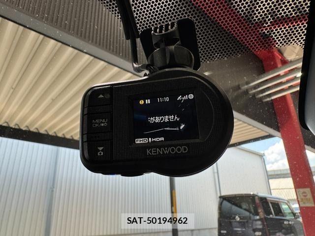 Toyota AQUA 2018-03 7057411-27