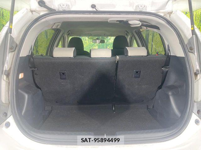 Toyota AQUA 2013-09 7057451-9