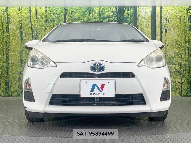 Toyota AQUA 2013-09 7057451-13