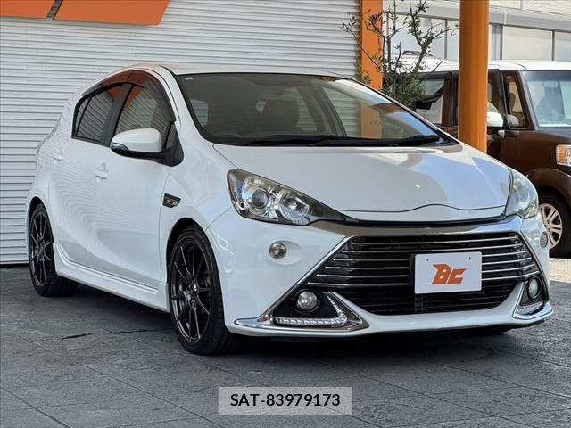 Toyota AQUA 2014-04 7057425-9