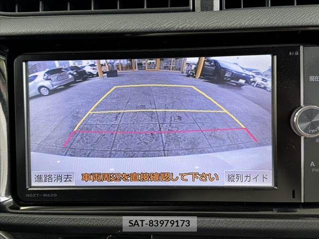 Toyota AQUA 2014-04 7057425-3