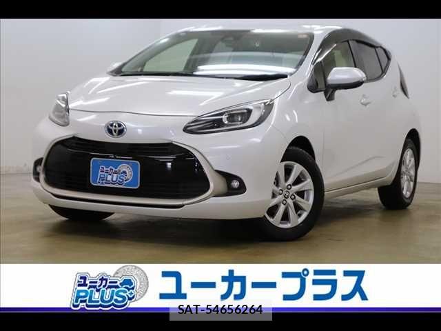 Toyota AQUA 2022-01 7057412-0