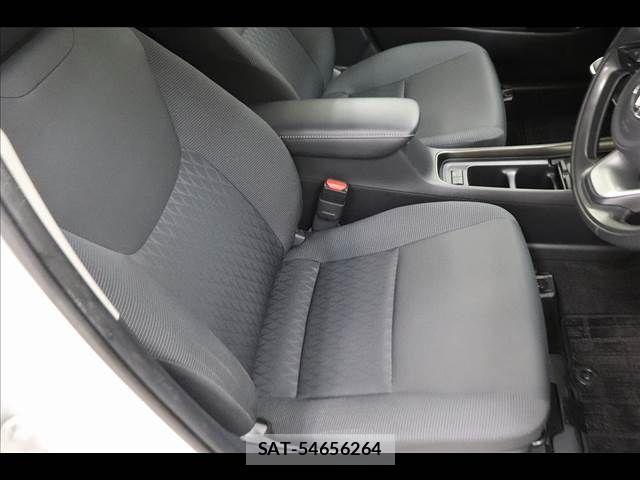 Toyota AQUA 2022-01 7057412-10