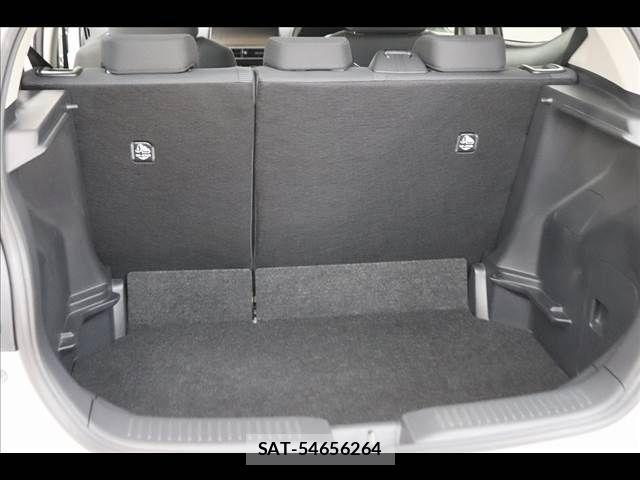 Toyota AQUA 2022-01 7057412-13