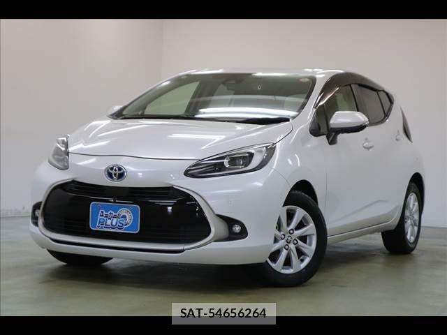 Toyota AQUA 2022-01 7057412-16