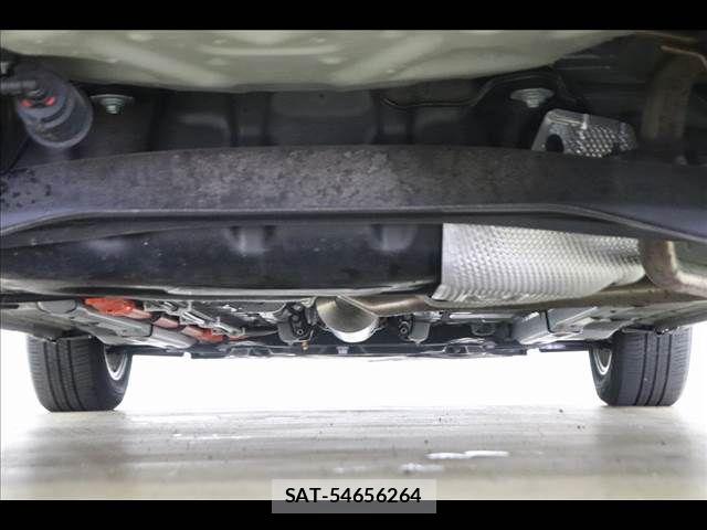 Toyota AQUA 2022-01 7057412-25