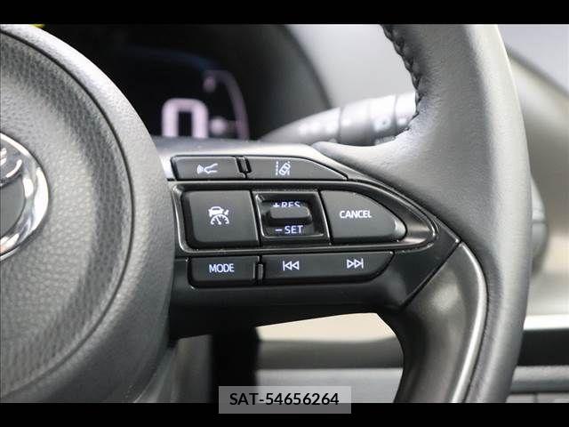 Toyota AQUA 2022-01 7057412-4