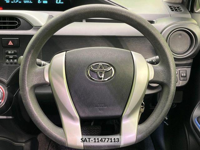 Toyota AQUA 2015-01 7057436-10