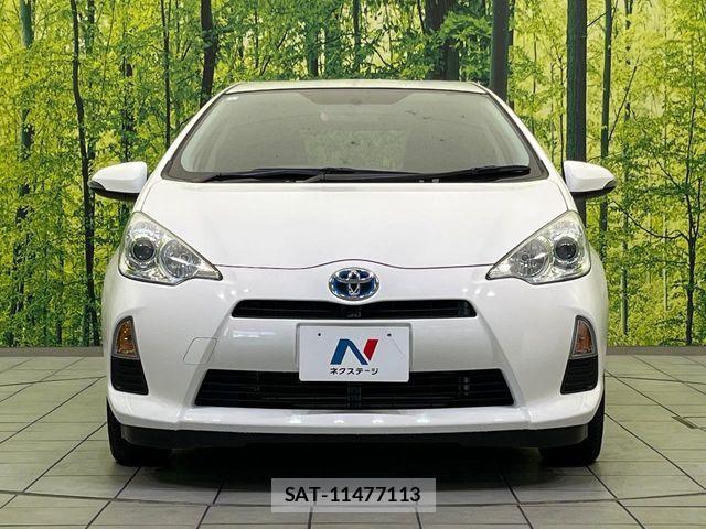 Toyota AQUA 2015-01 7057436-13