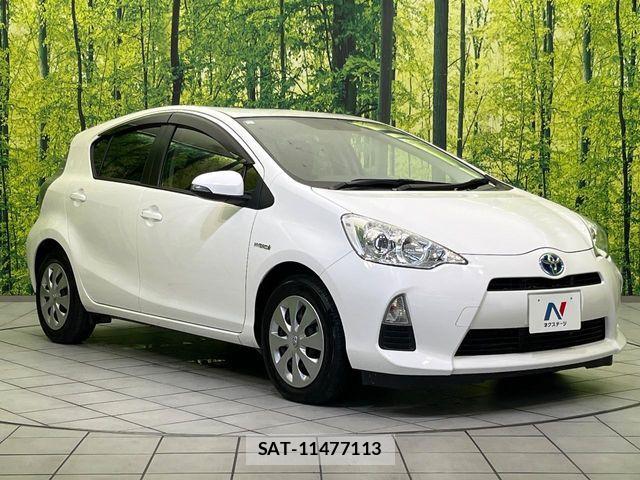 Toyota AQUA 2015-01 7057436-15