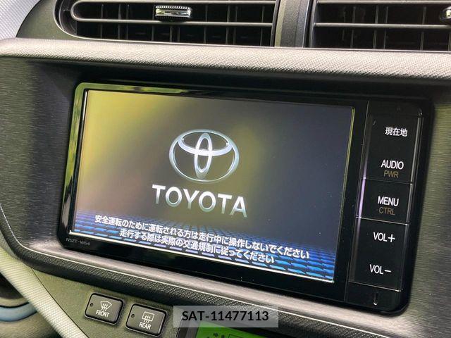 Toyota AQUA 2015-01 7057436-2