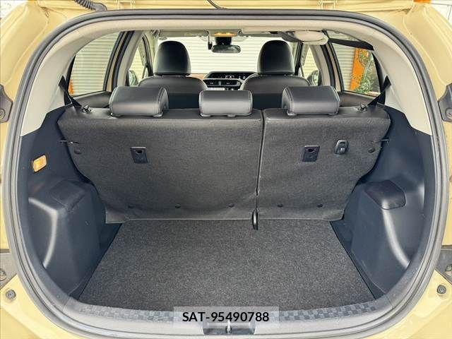 Toyota AQUA 2019-09 7057409-19