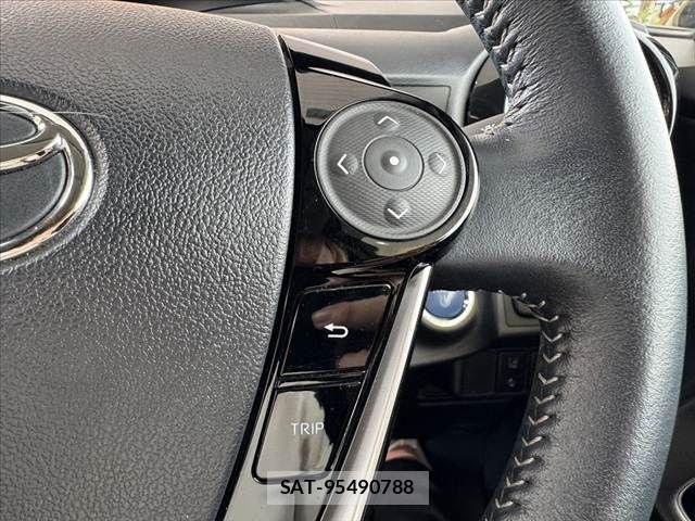 Toyota AQUA 2019-09 7057409-27