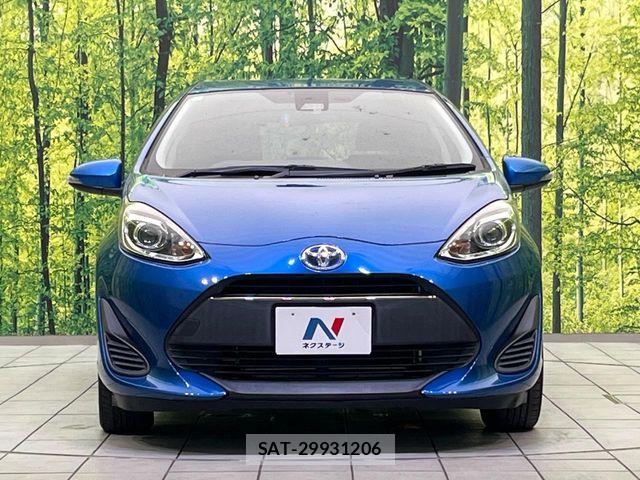 Toyota AQUA 2017-06 7057438-13