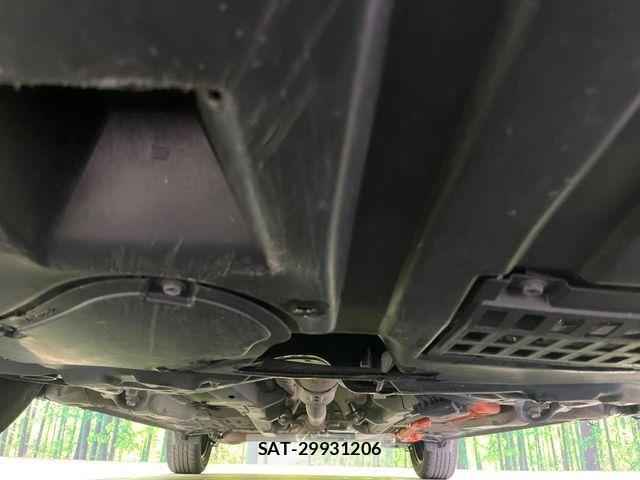 Toyota AQUA 2017-06 7057438-18
