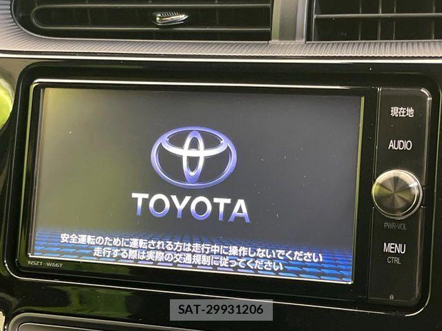 Toyota AQUA 2017-06 7057438-2