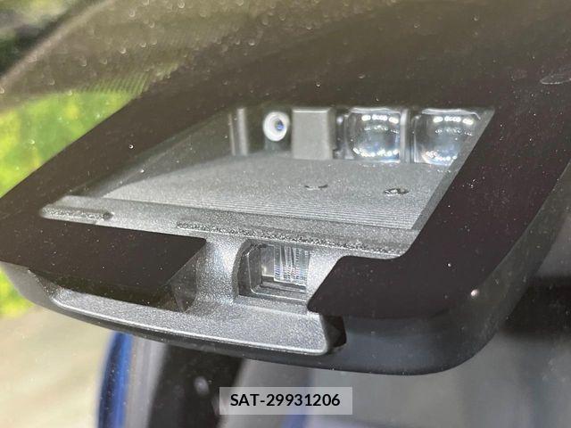 Toyota AQUA 2017-06 7057438-4