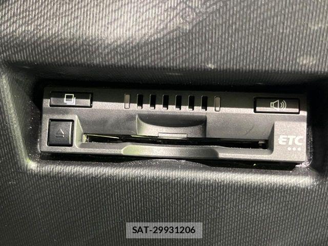 Toyota AQUA 2017-06 7057438-6