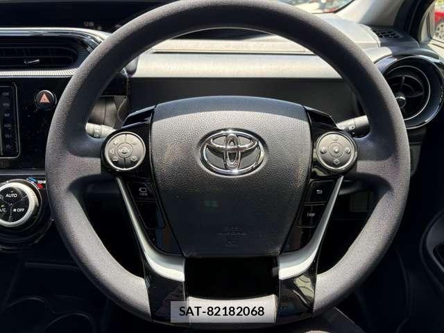 Toyota AQUA 2021-05 7057428-11