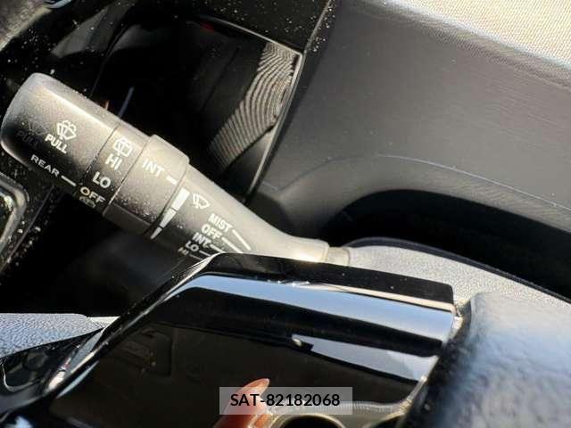 Toyota AQUA 2021-05 7057428-14