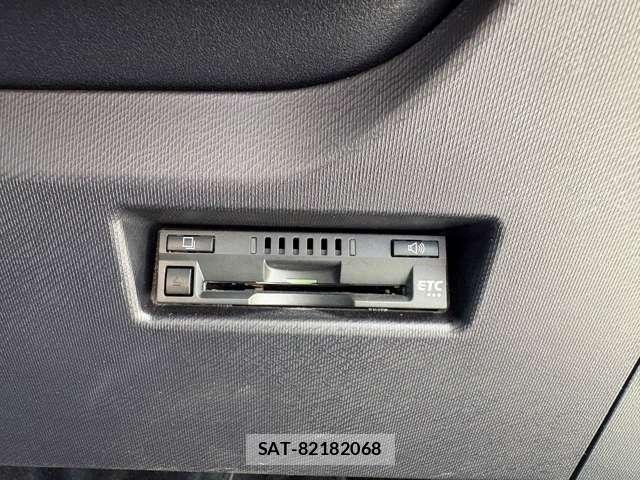Toyota AQUA 2021-05 7057428-17