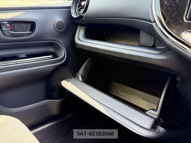 Toyota AQUA 2021-05 7057428-20
