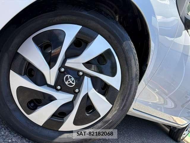 Toyota AQUA 2021-05 7057428-5