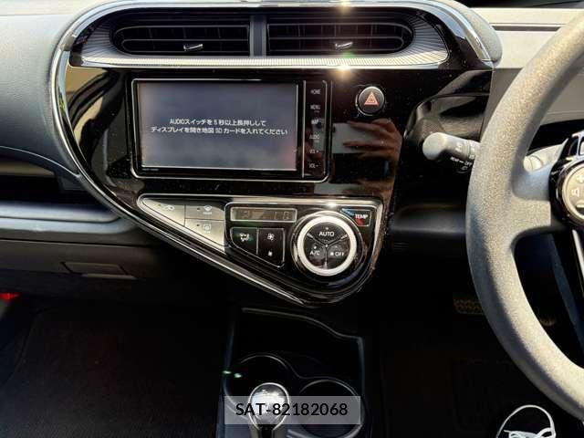 Toyota AQUA 2021-05 7057428-8
