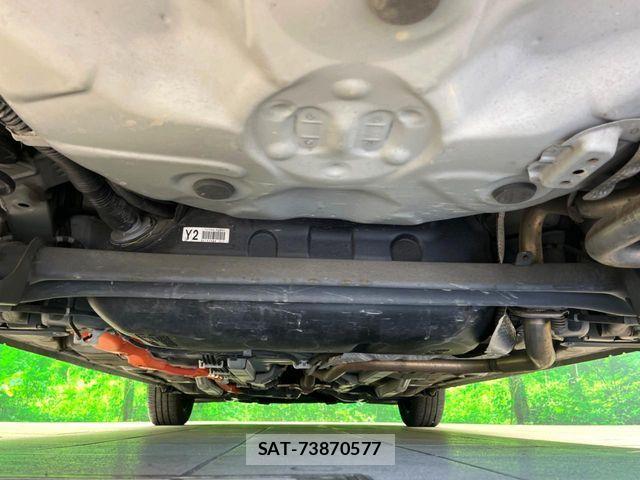 Toyota AQUA 2018-03 7057426-18
