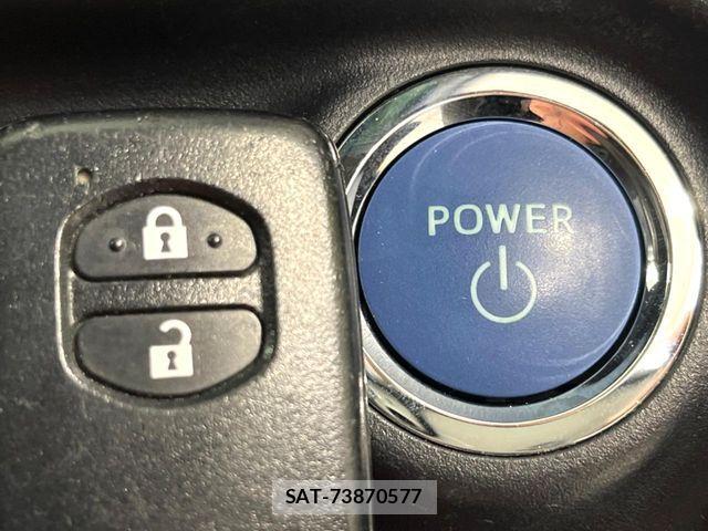 Toyota AQUA 2018-03 7057426-6