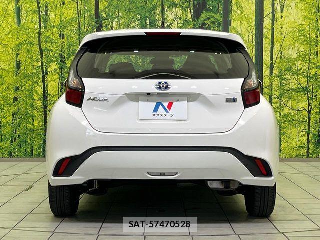 Toyota AQUA 2021-08 7057421-15